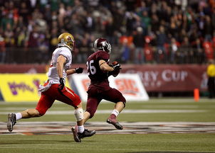 格林伍德的防守策略与球场智慧,让袋鼠队进攻更有保障,格林伍德球员