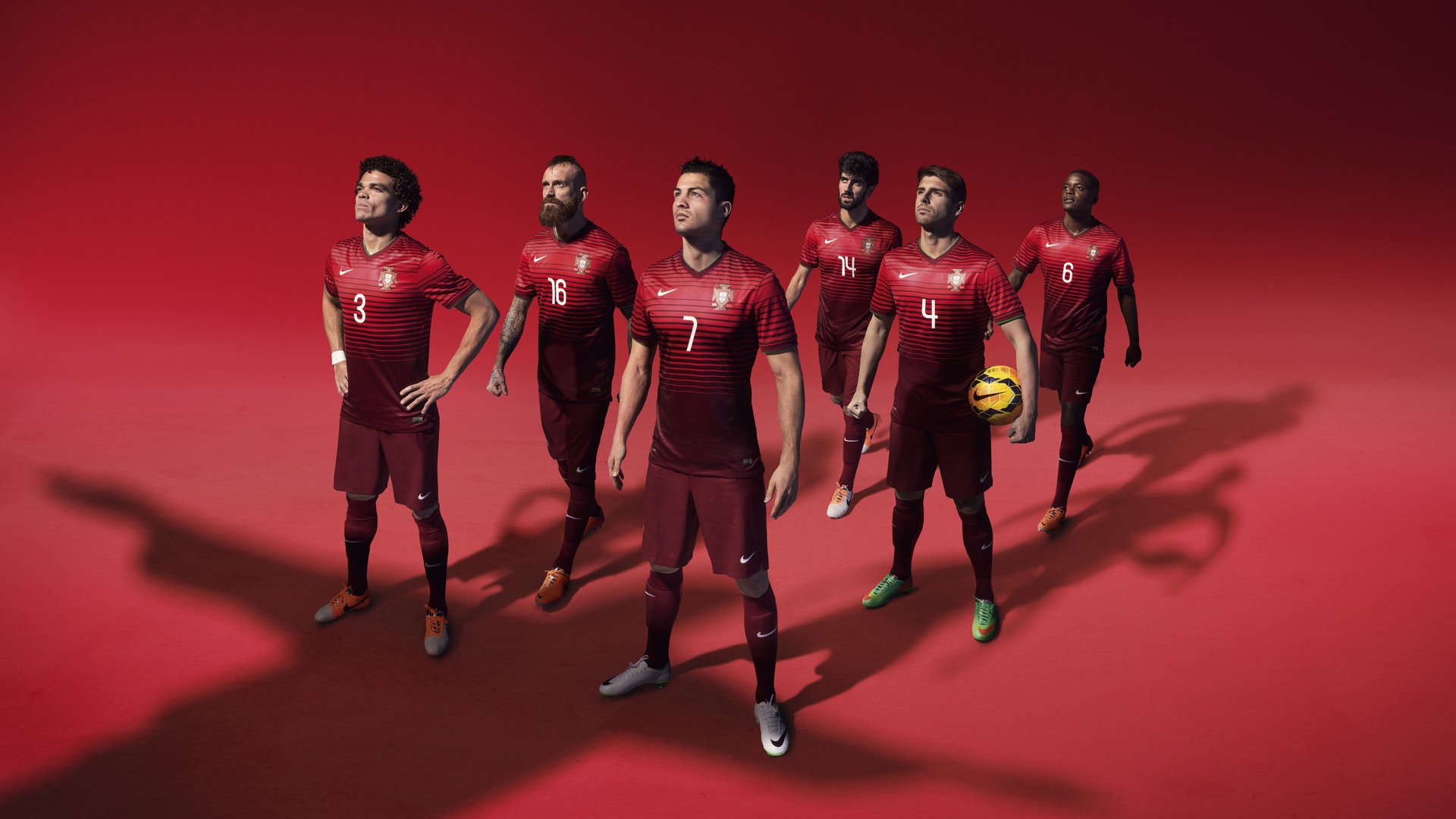 开云体育链接-欧洲杯战术创新:布局多变引领新风尚!,欧洲杯战略